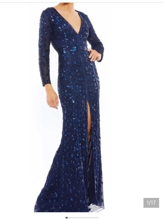 Mac Duggal Dresses & Skirts - Mac Duggal embellished evening gown, size 6, midnight navy blue, formal